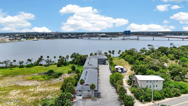 900 S Peninsula Dr Apt 214, Daytona Beach, FL 32118