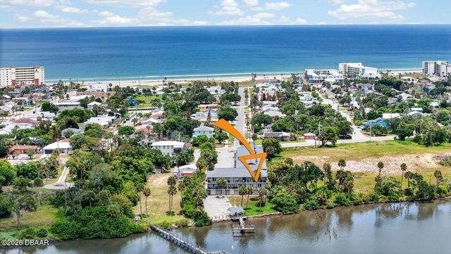 900 S Peninsula Dr Apt 214, Daytona Beach, FL 32118