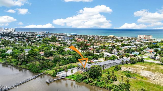 900 S Peninsula Dr Apt 214, Daytona Beach, FL 32118