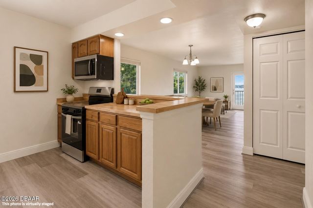 900 S Peninsula Dr Apt 214, Daytona Beach, FL 32118