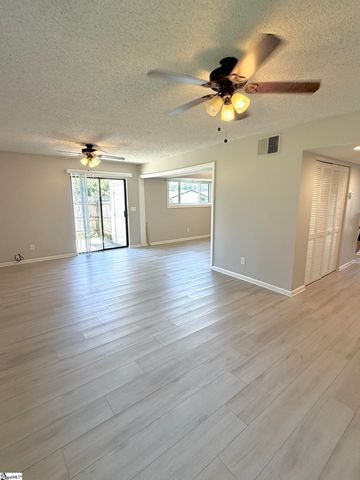 28 Briarglen Place, Greenville, SC 29615