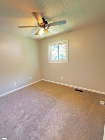 28 Briarglen Place, Greenville, SC 29615