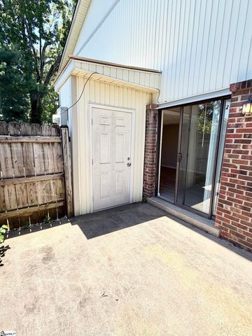 28 Briarglen Place, Greenville, SC 29615