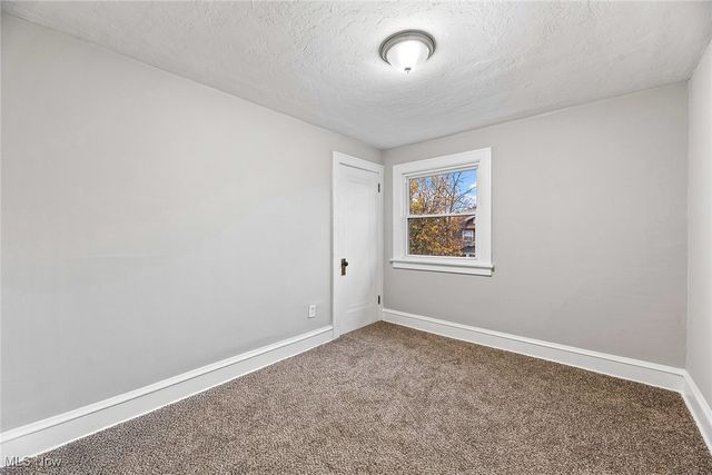 10918 Linnet Avenue, Cleveland, OH 44111