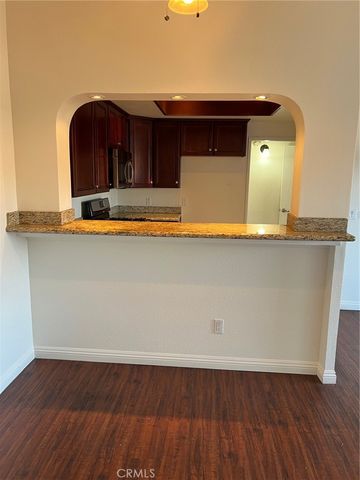 10943 Laurel Canyon C-20, San Fernando, CA 91340