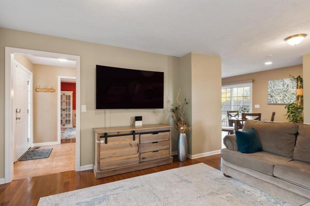 4 Fatima Lane, Worcester, MA 01606