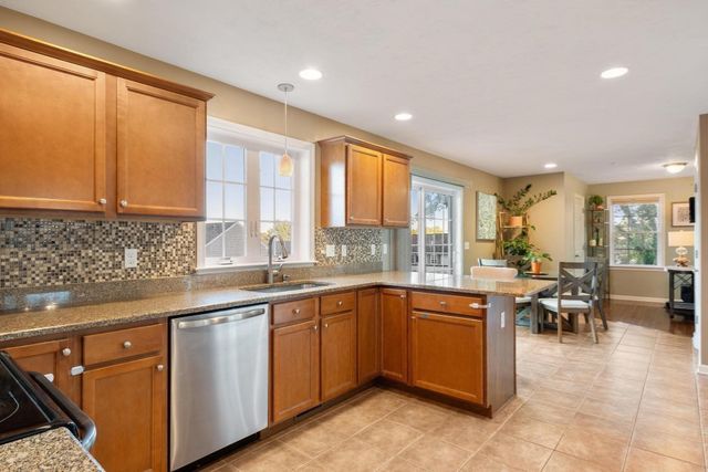 4 Fatima Lane, Worcester, MA 01606