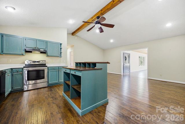 373 Fox Trace Drive, Sylva, NC 28779