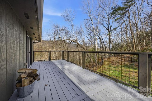 373 Fox Trace Drive, Sylva, NC 28779