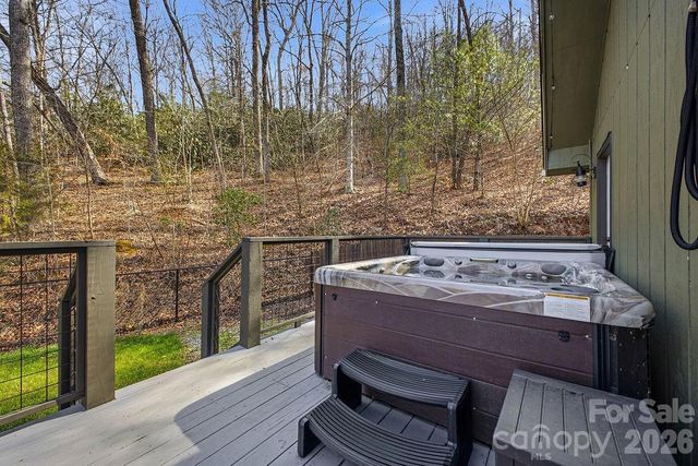 373 Fox Trace Drive, Sylva, NC 28779