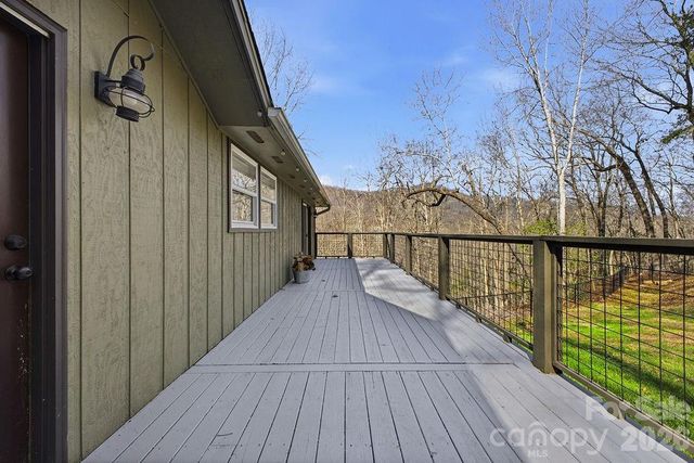 373 Fox Trace Drive, Sylva, NC 28779