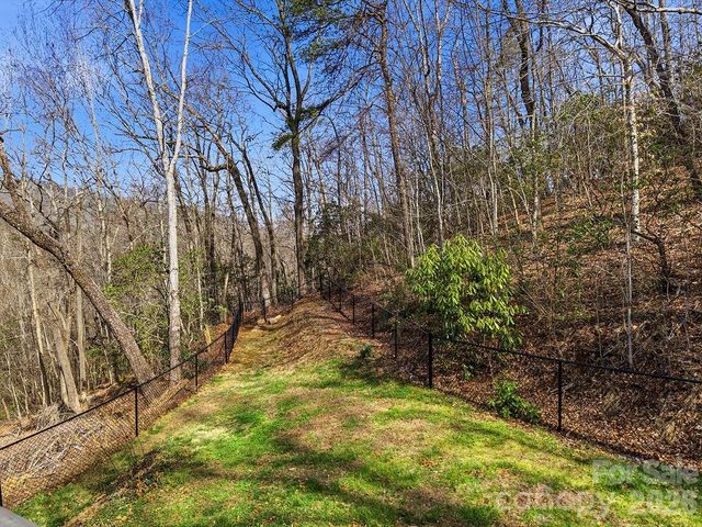 373 Fox Trace Drive, Sylva, NC 28779