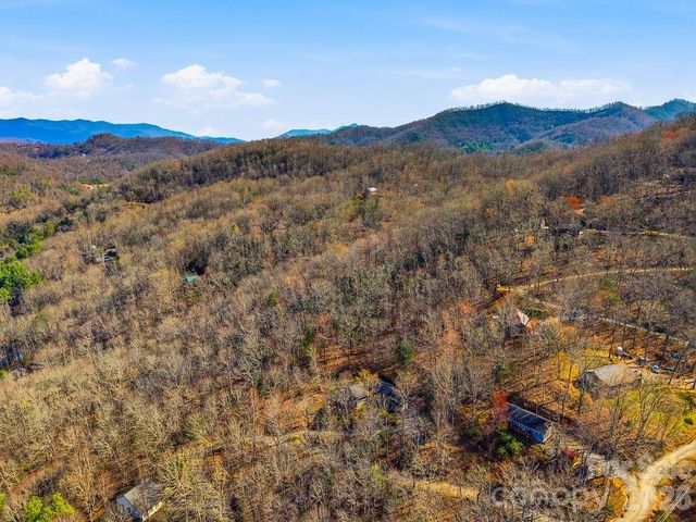 373 Fox Trace Drive, Sylva, NC 28779
