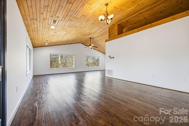 373 Fox Trace Drive, Sylva, NC 28779