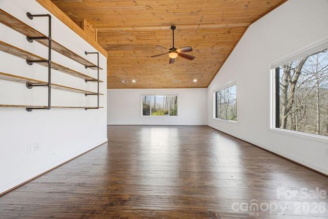 373 Fox Trace Drive, Sylva, NC 28779