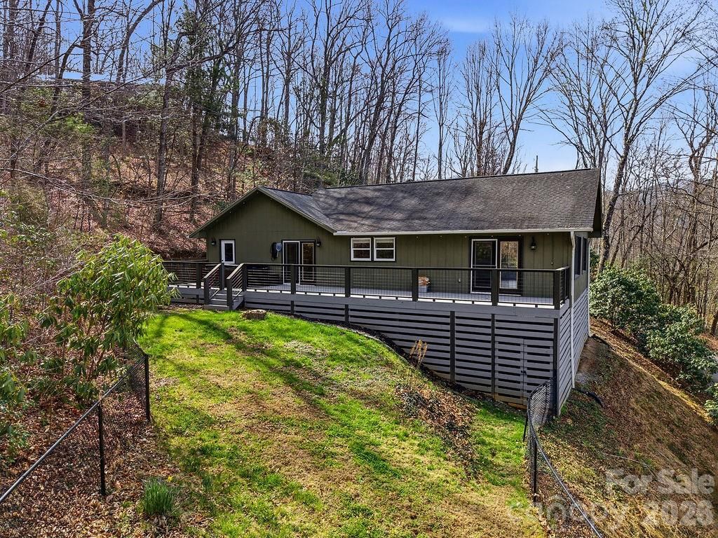 373 Fox Trace Drive, Sylva, NC 28779