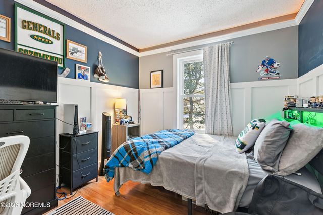 14 Ambrose Lane, Holmdel, NJ 07733