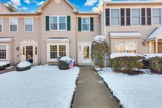 14 Ambrose Lane, Holmdel, NJ 07733