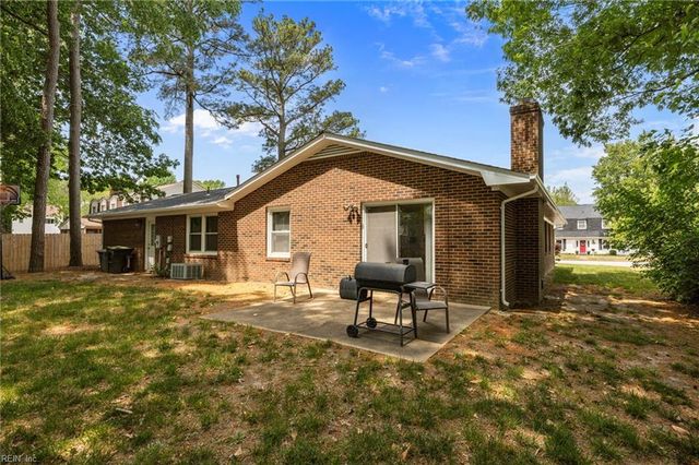 104 Admiral CT, Hampton, VA 23669