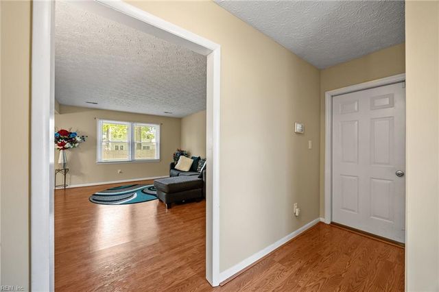 104 Admiral CT, Hampton, VA 23669