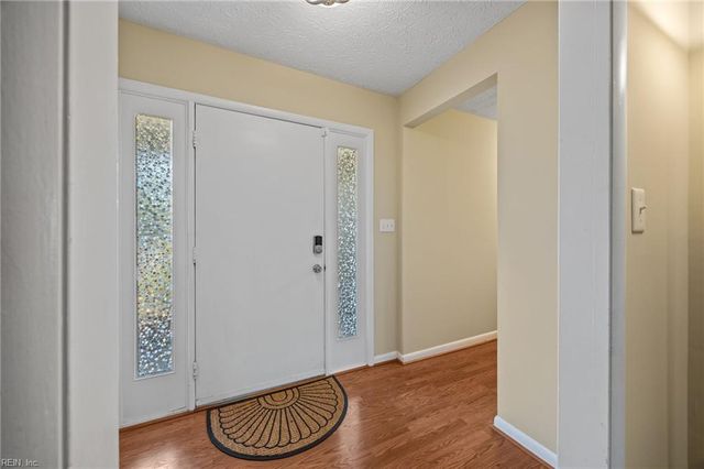 104 Admiral CT, Hampton, VA 23669