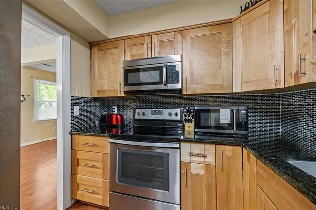 104 Admiral CT, Hampton, VA 23669