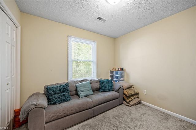 104 Admiral CT, Hampton, VA 23669