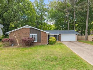 104 Admiral CT, Hampton, VA 23669