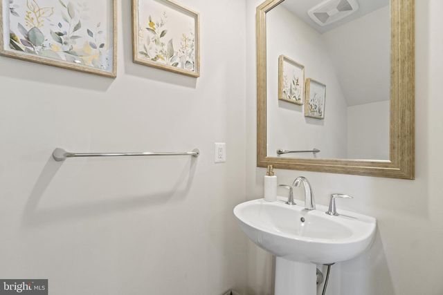 23557 BINGLEY MANOR TER, Ashburn, VA 20148