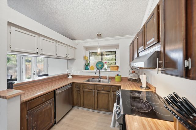 7808 Cornell Drive, Rowlett, TX 75088