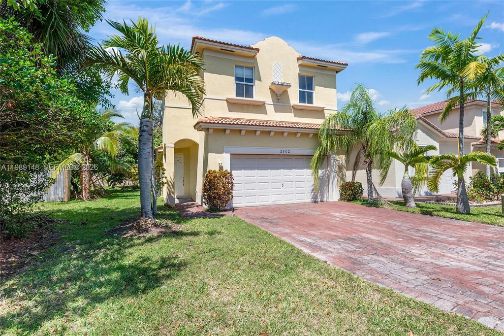 2302 NE 37th Ter 2302, Homestead, FL 33033
