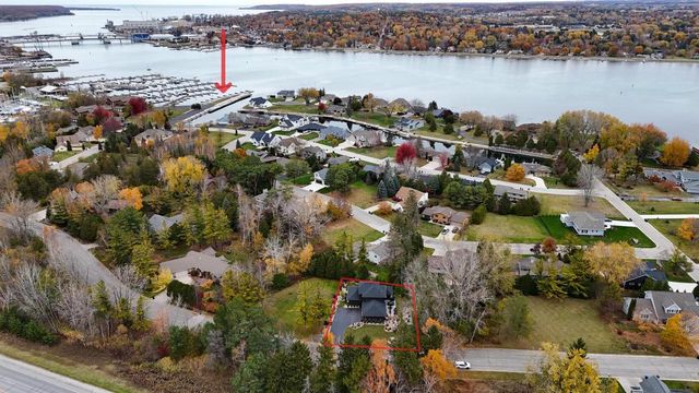 624 E CIRCLE RIDGE PLACE, Sturgeon Bay, WI 54235