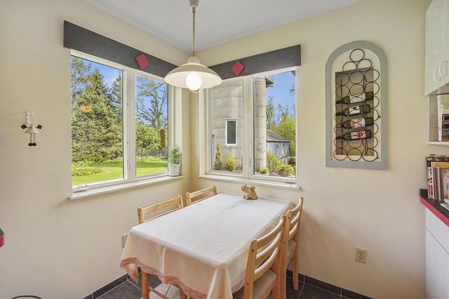 N61W38100 Blackhawk DRIVE, Oconomowoc, WI 53066