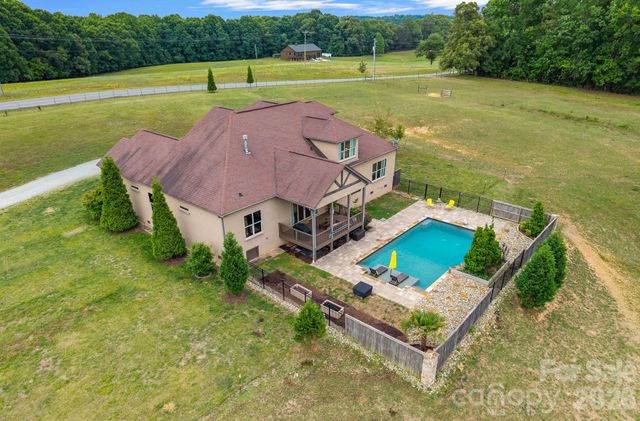 2151 Brown Chapel Road, Catawba, NC 28609