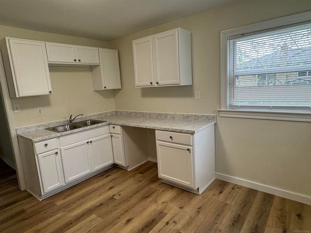 8275 Essex Street, Warren, MI 48089