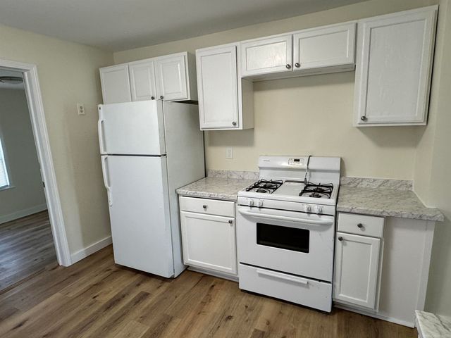 8275 Essex Street, Warren, MI 48089