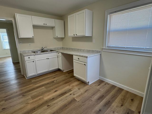 8275 Essex Street, Warren, MI 48089