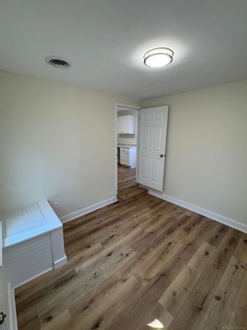 8275 Essex Street, Warren, MI 48089