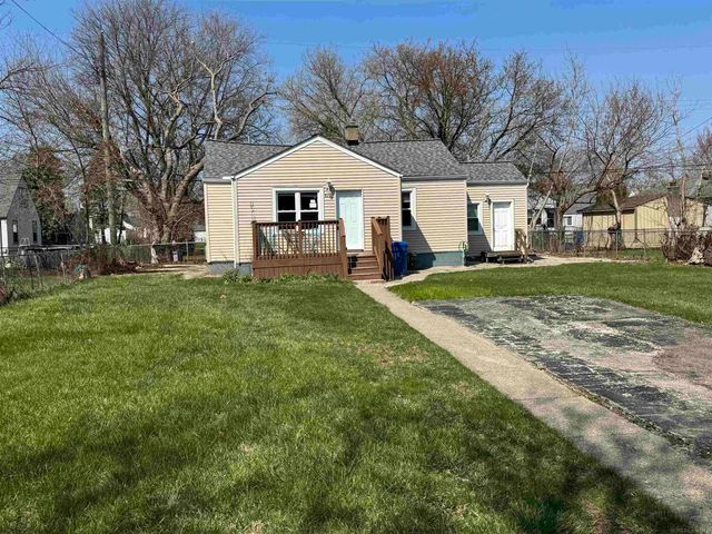 8275 Essex Avenue, Warren, MI 48089