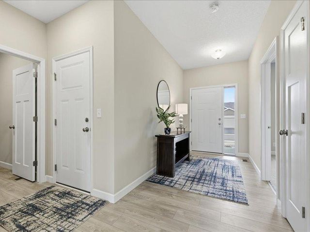 6050 Iris Lane, Rockford, MN 55373