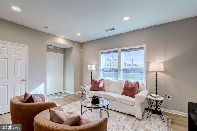 44848 TIVERTON SQ, Ashburn, VA 20147