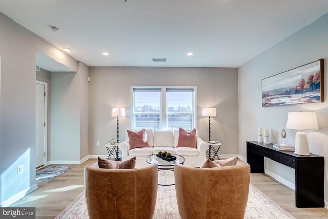 44848 TIVERTON SQ, Ashburn, VA 20147