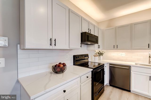 44848 TIVERTON SQ, Ashburn, VA 20147