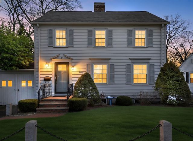 7 Birch Hill Rd, Melrose, MA 02176