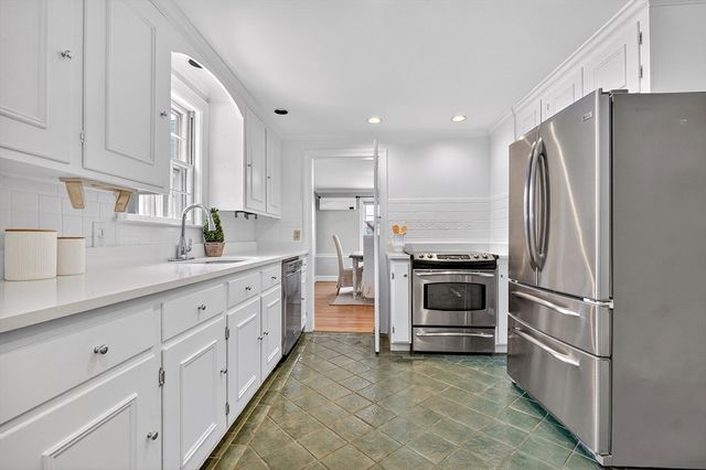 7 Birch Hill Rd, Melrose, MA 02176