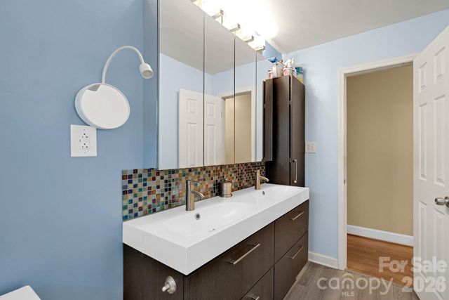 6616 Highbrook Drive, Charlotte, NC 28212