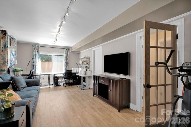 6616 Highbrook Drive, Charlotte, NC 28212