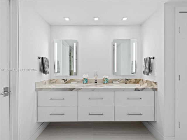 333 Las Olas Way 3106, Fort Lauderdale, FL 33301