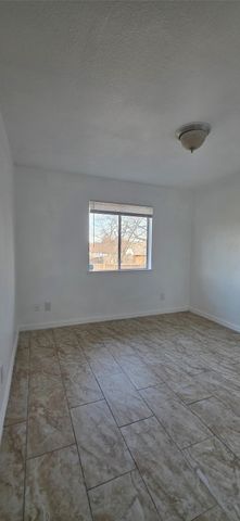 713 Via Avenida, Mesquite, TX 75150