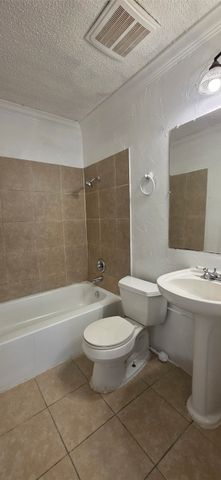 713 Via Avenida, Mesquite, TX 75150